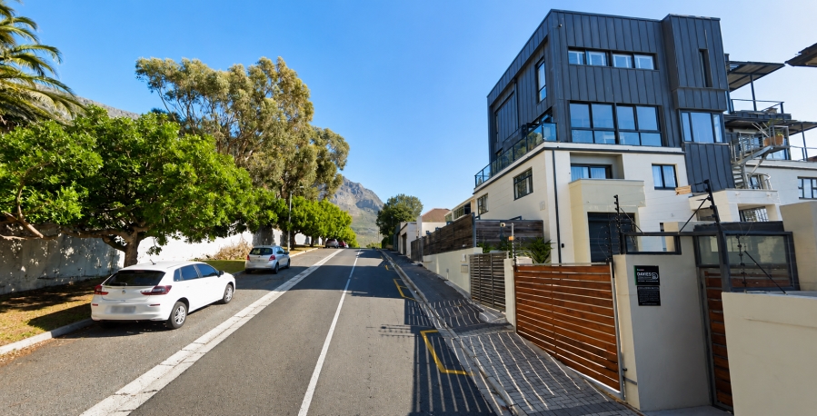To Let 1 Bedroom Property for Rent in Vredehoek Western Cape